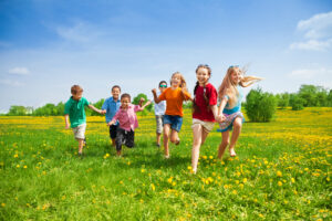 kids running